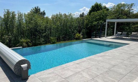 Conception d'une piscine à débordement à Corenc