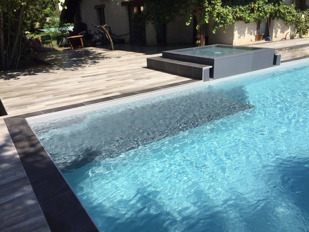 Rénovation d'une piscine à Saint-Nazaire-les-Eymes (2)